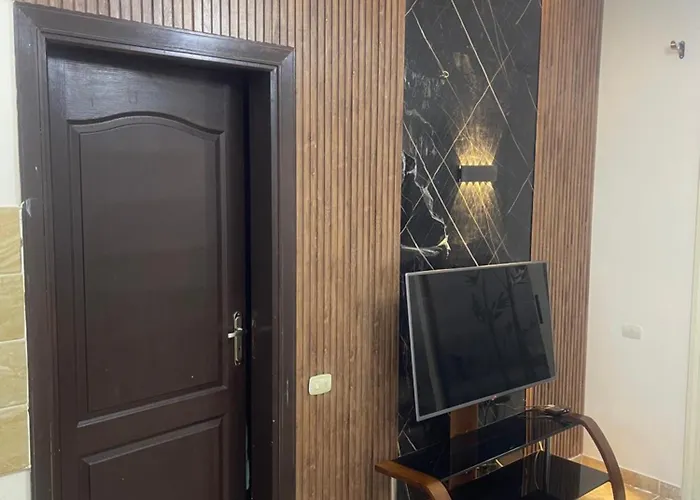 H 408 بمنتجع فلورنزا الخمسين السياحى Hurghada
